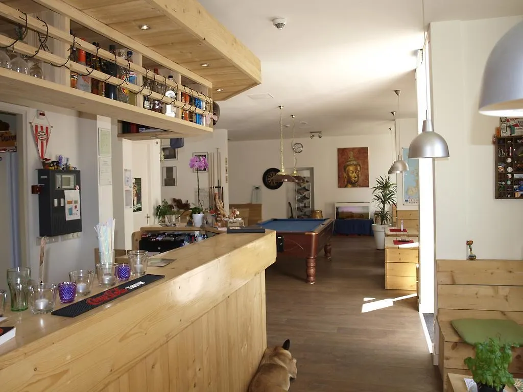 3Be Backpackers Bed & Breakfast Eindhoven Hostel